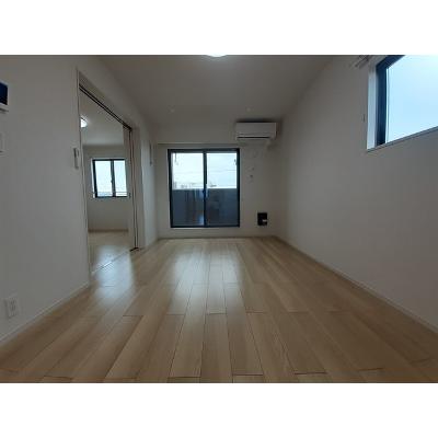 カーサ和泉　Ａ 201【管理NO：1-026516501-02010】 ★家具家電は申し込み後に搬入します★ ★2026年10月下旬入居可能★の物件写真2