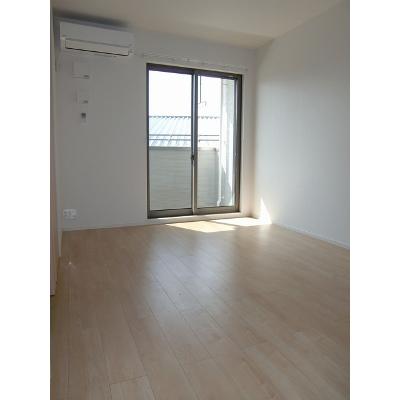 クオーレ　Ⅱ 102【管理NO：1-022898702-01020】 ★家具家電は申し込み後に搬入します★ ★2026年10月下旬入居可能★の物件写真2