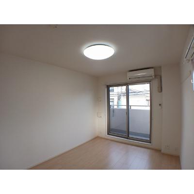 ヒュッゲ 205【管理NO：1-023363501-02040】 ★家具家電は申し込み後に搬入します★ ★2026年12月中旬入居可能★の物件写真2