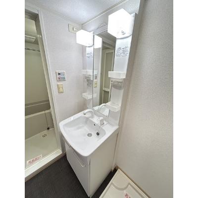 エアリーイースト 207【管理NO：1-015193501-02060】 ★家具家電は申し込み後に搬入します★の物件写真6