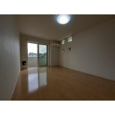 フレンズ 105【管理NO：1-022309601-01050】 ★家具家電は申し込み後に搬入します★ ★2026年10月下旬入居可能★の物件写真2
