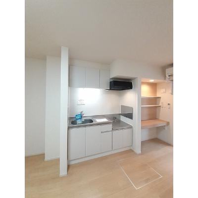 アヴォンリー西町 105【管理NO：1-022724701-01050】 ★家具家電は申し込み後に搬入します★ ★2026年11月下旬入居可能★の物件写真3