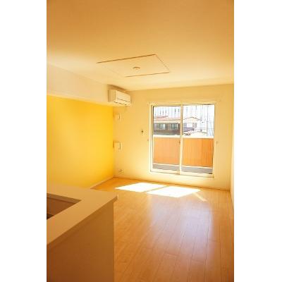 ラ　ヴィータ　ローザⅠ 202【管理NO：1-021372701-02020】 ★家具家電は申し込み後に搬入します★ ★2026年10月下旬入居可能★の物件写真2