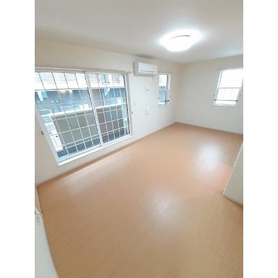 ウージーⅡ 203【管理NO：1-019025701-02030】 ★家具家電は申し込み後に搬入します★ ★2026年11月上旬入居可能★の物件写真2