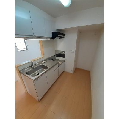 サンリットＫⅡ 201【管理NO：1-017901401-02010】 ★家具家電は申し込み後に搬入します★の物件写真3