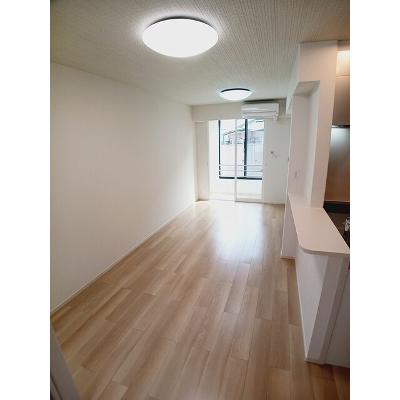 ラ・ヴィット 102【管理NO：1-028182401-01020】 ★家具家電は申し込み後に搬入します★ ★2026年11月中旬入居可能★の物件写真2