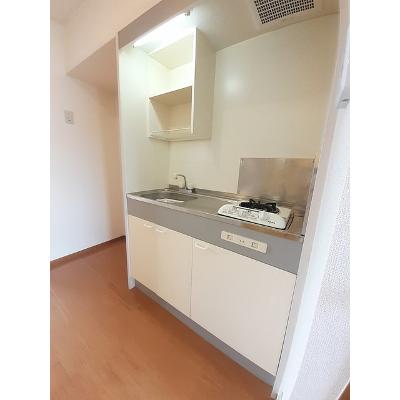 サンライズ富田 202【管理NO：1-009565301-02020】 ★家具家電は申し込み後に搬入します★ ★2026年10月下旬入居可能★の物件写真3