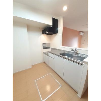 エミール 105【管理NO：1-020978001-01040】 ★家具家電は申し込み後に搬入します★ ★2026年10月下旬入居可能★の物件写真3