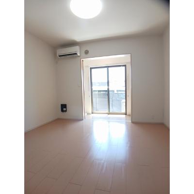 トワーニ 101【管理NO：1-018966001-01010】 ★家具家電は申し込み後に搬入します★ ★2026年10月上旬入居可能★の物件写真2
