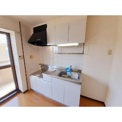ロジュマン本城 202【管理NO：1-004344301-02020】 ★家具家電は申し込み後に搬入します★ ★2026年10月下旬入居可能★の物件写真3
