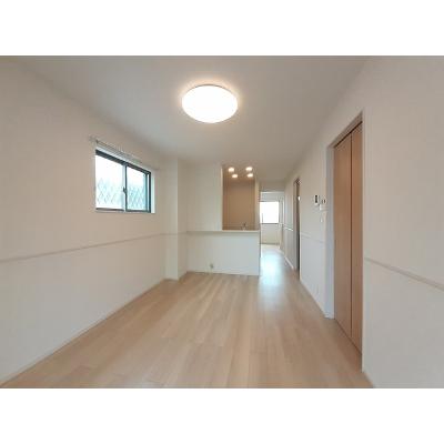ルラーレ弥永 101【管理NO：1-026434901-01010】 ★家具家電は申し込み後に搬入します★ ★2026年11月中旬入居可能★の物件写真2