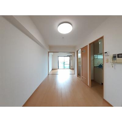 スカイウィング 605【管理NO：1-014472401-06050】 ★家具家電は申し込み後に搬入します★ ★2026年10月中旬入居可能★の物件写真2