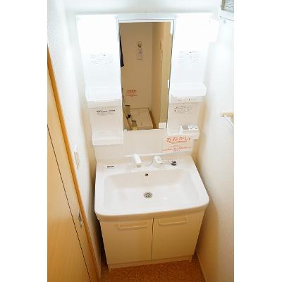 ブランチ 201【管理NO：1-019701701-02010】 ★家具家電は申し込み後に搬入します★ ★2026年10月中旬入居可能★の物件写真6