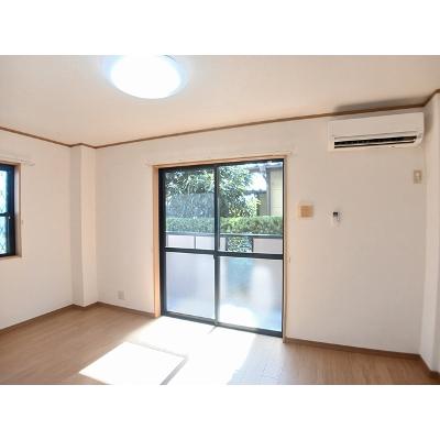 薫風館 101【管理NO：1-013239201-01010】 ★家具家電は申し込み後に搬入します★ ★2026年10月下旬入居可能★の物件写真2