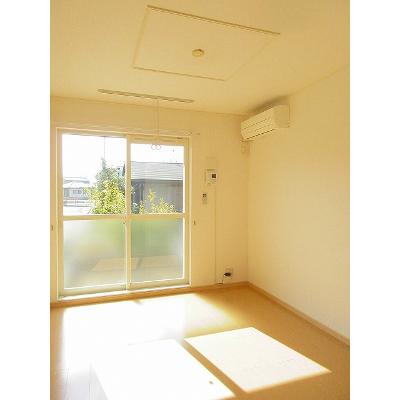 セントラルヤ－ドＡ 102【管理NO：1-015310001-01020】 ★家具家電は申し込み後に搬入します★ ★2026年11月中旬入居可能★の物件写真2