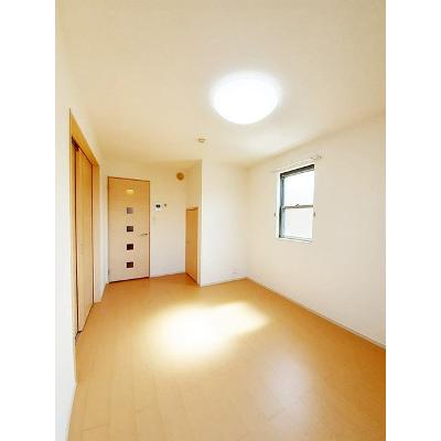 星夜 101【管理NO：1-018704601-01010】 ★家具家電は申し込み後に搬入します★ ★2026年11月中旬入居可能★の物件写真2