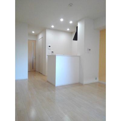 アイリス 102【管理NO：1-022166201-01020】 ★家具家電は申し込み後に搬入します★ ★2026年11月上旬入居可能★の物件写真2
