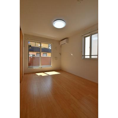 クアドリフォリオ 203【管理NO：1-022084901-02030】 ★家具家電は申し込み後に搬入します★ ★2026年10月上旬入居可能★の物件写真2