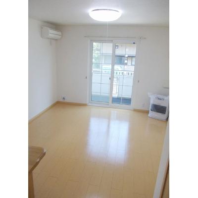 ジュネス 102【管理NO：1-015963301-01020】 ★家具家電は申し込み後に搬入します★ ★2026年10月下旬入居可能★の物件写真2