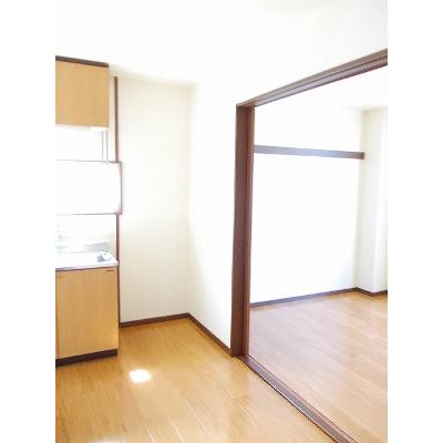アグレアーブル 204【管理NO：1-007452001-02040】 ★家具家電は申し込み後に搬入します★ ★2026年10月下旬入居可能★の物件写真2