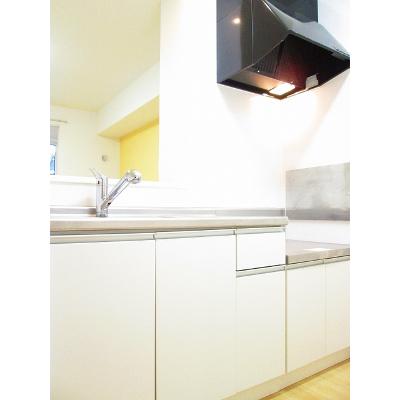 ルーチェ・デル・ソレⅠ 104【管理NO：1-021542301-01040】 ★家具家電は申し込み後に搬入します★ ★2026年10月下旬入居可能★の物件写真3