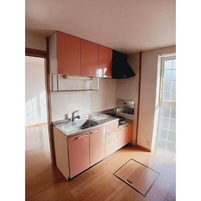 アンソレイエ　Ｂ 102【管理NO：1-012735002-01020】 ★家具家電は申し込み後に搬入します★ ★2026年10月下旬入居可能★の物件写真3