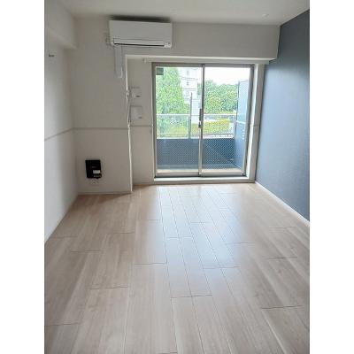 ラピスラズリ 301【管理NO：1-026092901-03010】 ★家具家電は申し込み後に搬入します★ ★2026年10月下旬入居可能★の物件写真2