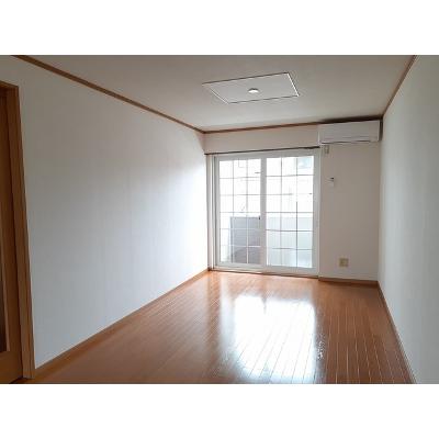 フローリア 103【管理NO：1-011780401-01030】 ★家具家電は申し込み後に搬入します★ ★2026年11月上旬入居可能★の物件写真2