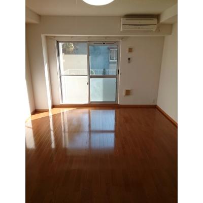 ビバーチェ 101【管理NO：1-012850201-01010】 ★家具家電は申し込み後に搬入します★ ★2026年10月下旬入居可能★の物件写真2