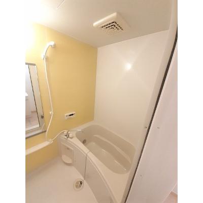 ブルーベリー 205【管理NO：1-015684101-02040】 ★家具家電は申し込み後に搬入します★ ★2026年11月上旬入居可能★の物件写真4