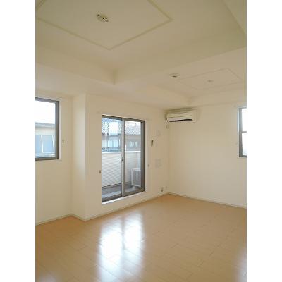 アウローラ・ＹⅡ 202【管理NO：1-017492402-02020】 ★家具家電は申し込み後に搬入します★ ★2026年10月下旬入居可能★の物件写真2