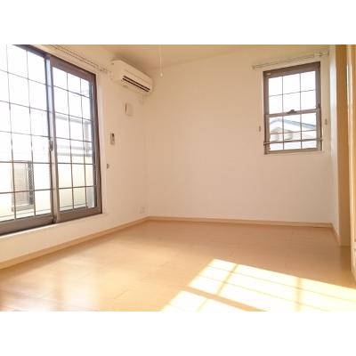 ブリーゼ行基 201【管理NO：1-015640801-02010】 ★家具家電は申し込み後に搬入します★ ★2026年10月中旬入居可能★の物件写真2