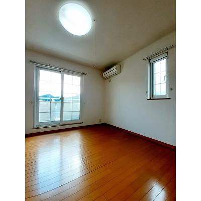 パストラーレ 206【管理NO：1-014108401-02050】 ★家具家電は申し込み後に搬入します★ ★2026年11月上旬入居可能★の物件写真2