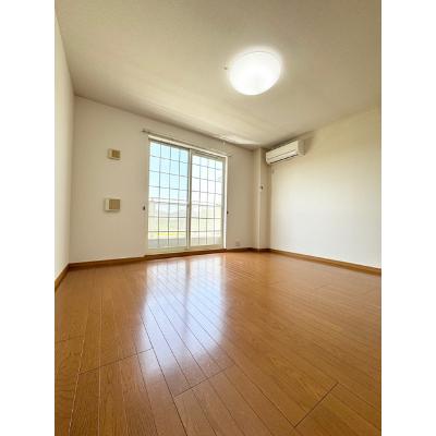 プラシードＢ 203【管理NO：1-013503202-02030】 ★家具家電は申し込み後に搬入します★ ★2026年10月下旬入居可能★の物件写真2