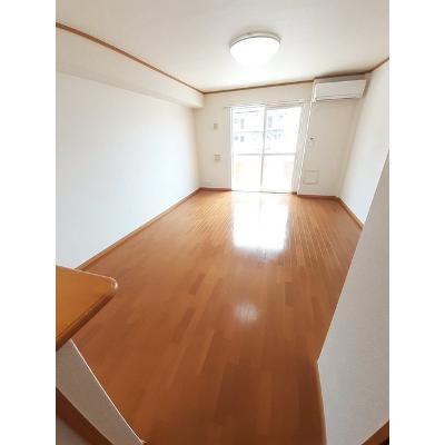 グランツ　ベル 102【管理NO：1-012788201-01020】 ★家具家電は申し込み後に搬入します★ ★2026年10月下旬入居可能★の物件写真2