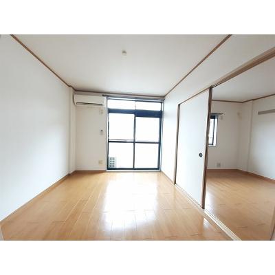 サザンレイクＢ棟 203【管理NO：1-007983602-02030】 ★家具家電は申し込み後に搬入します★ ★2026年10月中旬入居可能★の物件写真2