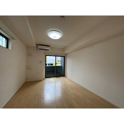 ヴェルジェクワトロ 101【管理NO：1-022376401-01010】 ★家具家電は申し込み後に搬入します★の物件写真2