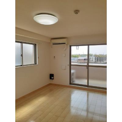 サンルミエール 501【管理NO：1-018559101-05010】 ★家具家電は申し込み後に搬入します★ ★2026年10月上旬入居可能★の物件写真2