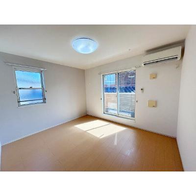 あかしあ 201【管理NO：1-018598101-02010】 ★家具家電は申し込み後に搬入します★の物件写真2