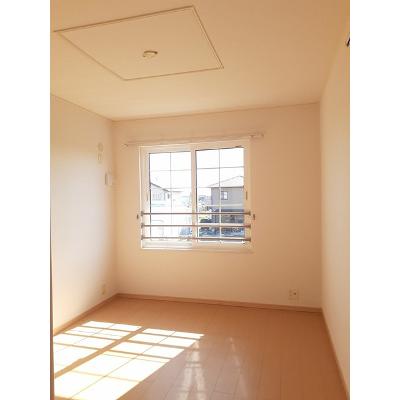パルテール 203【管理NO：1-015796201-02030】 ★家具家電は申し込み後に搬入します★ ★2026年10月上旬入居可能★の物件写真2