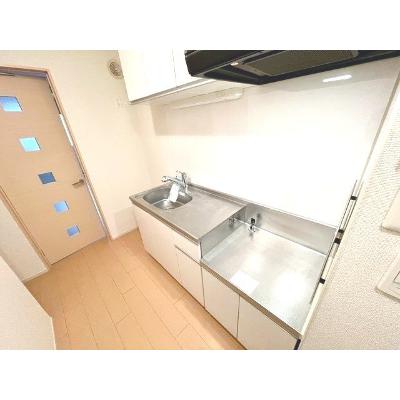 サニーエアリーハウス 102【管理NO：1-017890801-01020】 ★家具家電は申し込み後に搬入します★ ★2026年10月下旬入居可能★の物件写真3