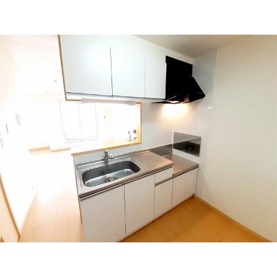 レーベンⅡ 202【管理NO：1-016900801-02020】 ★家具家電は申し込み後に搬入します★ ★2026年10月中旬入居可能★の物件写真3