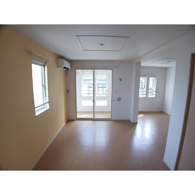 カーサ　モデルノ 204【管理NO：1-020114801-02040】 ★家具家電は申し込み後に搬入します★ ★2026年10月下旬入居可能★の物件写真2