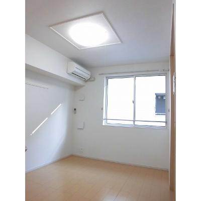 カーサ　ドマーニ 203【管理NO：1-017744501-02030】 ★家具家電は申し込み後に搬入します★ ★2026年10月中旬入居可能★の物件写真2