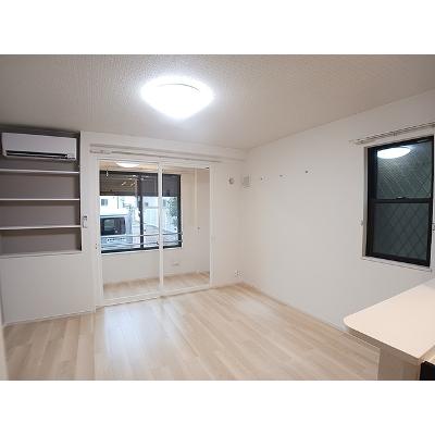 ポント・アルカンシェル 102【管理NO：1-027119501-01020】 ★家具家電は申し込み後に搬入します★の物件写真2