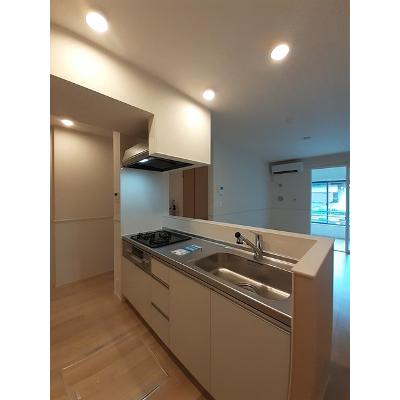 アリス 102【管理NO：1-025640301-01020】 ★家具家電は申し込み後に搬入します★の物件写真3