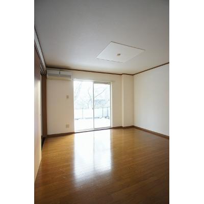 Ｋ・ＴエミネンスヒルズＢ 102【管理NO：1-011869502-01020】 ★家具家電は申し込み後に搬入します★ ★2026年10月下旬入居可能★の物件写真2