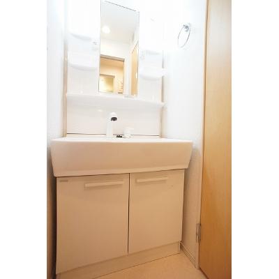 ファビラウス 102【管理NO：1-022312701-01020】 ★家具家電は申し込み後に搬入します★ ★2026年10月中旬入居可能★の物件写真6
