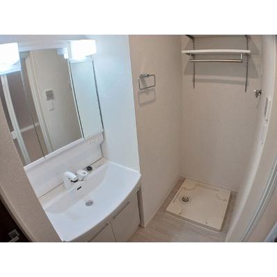 リクワイヤドⅤ 204【管理NO：1-027797901-02040】 ★家具家電は申し込み後に搬入します★の物件写真6