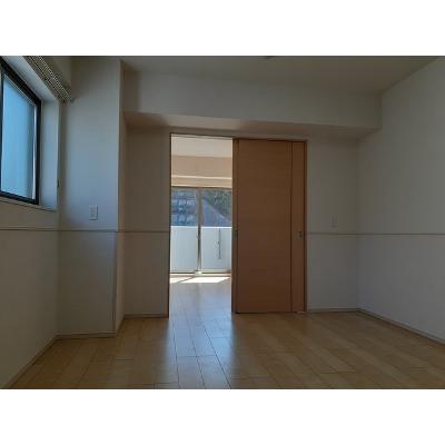 グランベルグ 601【管理NO：1-020438601-06010】 ★家具家電は申し込み後に搬入します★ ★2026年10月中旬入居可能★の物件写真2